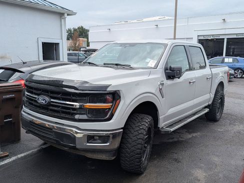 Used 2024 Ford F150 XLT AWD/4WD image 1