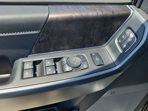 Used 2024 GMC Sierra 1500 AT4 w/ Technology Package AWD/4WD image 21