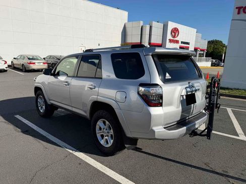 Used 2020 Toyota 4Runner SR5 Premium w/ Moonroof Package AWD/4WD image 4