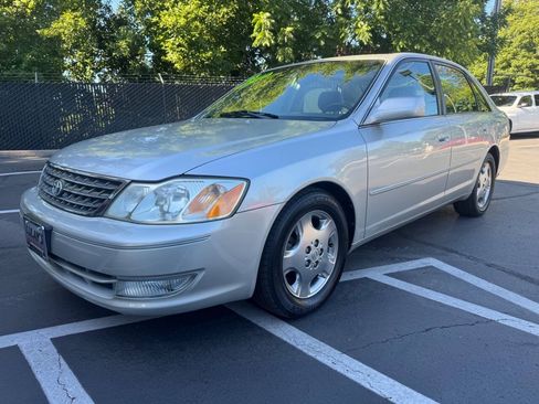 Used 2003 Toyota Avalon XL FWD image 1
