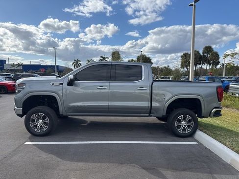 Certified 2025 GMC Sierra 1500 SLT w/ SLT Convenience Package image 4