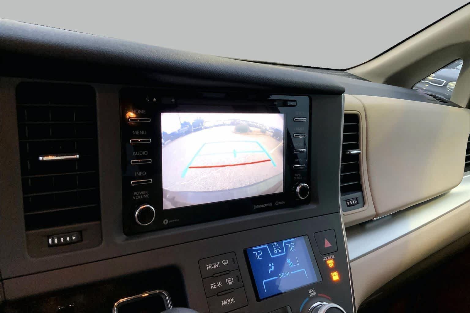 Used 2018 Toyota Sienna LE FWD image 26