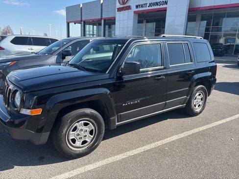 Used 2016 Jeep Patriot Sport w/ Power Value Group image 1