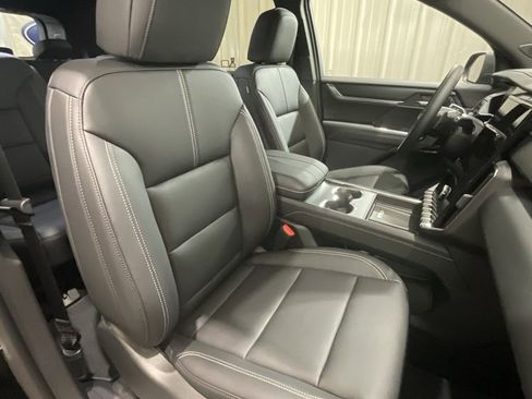 Used 2025 GMC Acadia Elevation w/ Elevation Premium Package image 15