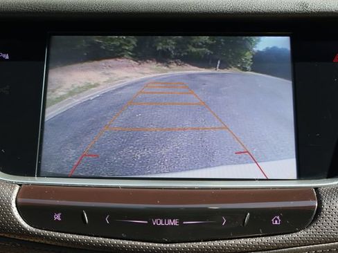 Used 2017 Cadillac XT5 Luxury w/ Driver Awareness Package FWD image 14