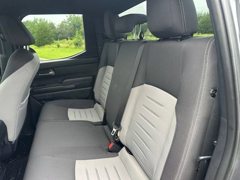 Used 2025 Toyota Tacoma TRD Sport AWD/4WD image 24