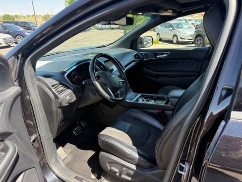 Used 2020 Ford Edge ST w/ Equipment Group 401A AWD/4WD image 2