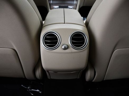 Used 2020 Mercedes-Benz GLC 300 4MATIC image 20