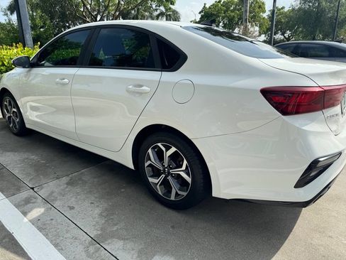 Used 2019 Kia Forte LXS FWD image 8