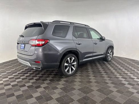 Used 2024 Honda Pilot Elite image 9