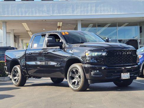 Used 2025 RAM 1500 Big Horn AWD/4WD image 32