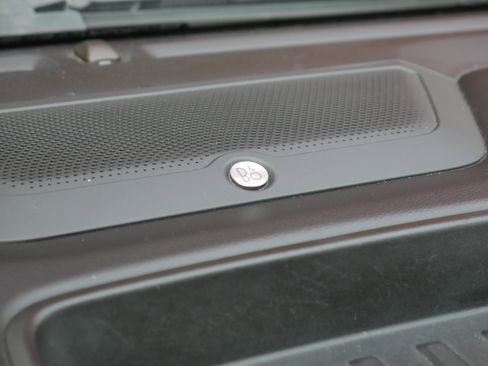 Certified 2019 Ford Ranger Lariat w/ Equipment Group 501A Mid image 10