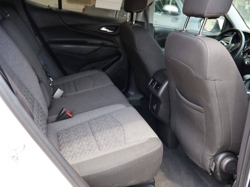 Used 2024 Chevrolet Equinox LT FWD image 18