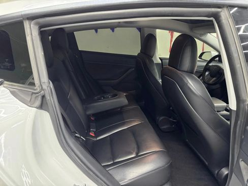 Used 2021 Tesla Model 3 Performance AWD/4WD image 18