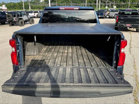 Used 2021 Chevrolet Silverado 1500 Custom Trail Boss AWD/4WD image 24