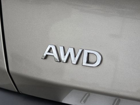 Used 2023 INFINITI QX60 Luxe AWD/4WD image 37