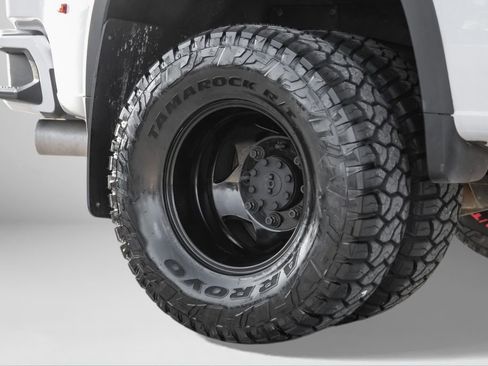 Used 2024 Chevrolet Silverado 3500 High Country w/ High Country Premium Package AWD/4WD image 53