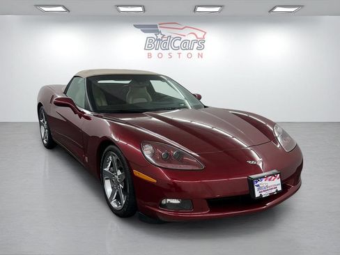 Used 2007 Chevrolet Corvette Convertible w/ Preferred Equipment Group RWD image 3