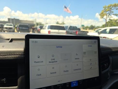 Used 2022 Ford Expedition XLT RWD image 9
