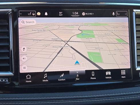 Used 2021 Chrysler Pacifica Limited w/ Uconnect Theater Family Group image 32