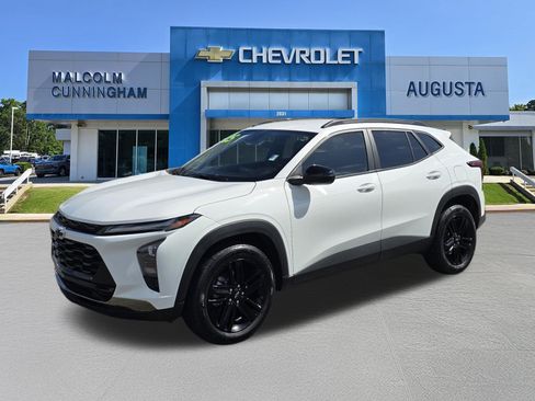 Certified 2025 Chevrolet Trax ACTIV w/ Driver Confidence Package FWD image 1