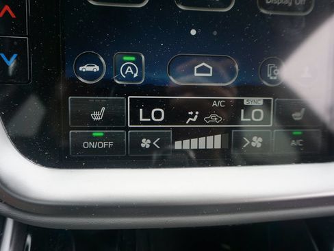 Used 2024 Subaru Outback Premium AWD/4WD image 12