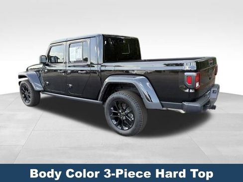 Used 2024 Jeep Gladiator Sport AWD/4WD image 9