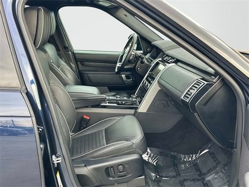 Used 2018 Land Rover Discovery HSE Luxury image 22