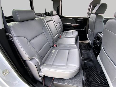Used 2018 GMC Sierra 1500 SLT w/ Enhanced Driver Alert Package RWD image 19