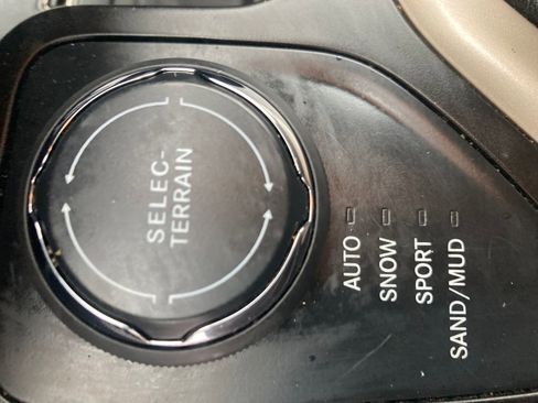 Used 2017 Jeep Cherokee Latitude image 42