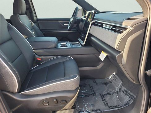 New 2026 GMC Sierra EV Elevation w/ Premium Package AWD/4WD image 16