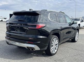 Used 2024 GMC Acadia Denali w/ Super Cruise Package video 3