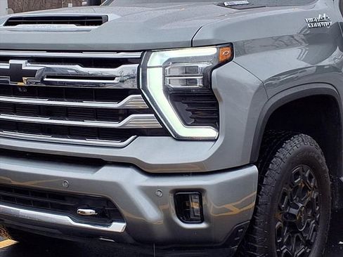 Used 2024 Chevrolet Silverado 2500 High Country w/ High Country Premium Package image 28