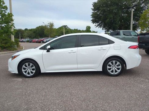 Certified 2024 Toyota Corolla LE FWD image 3