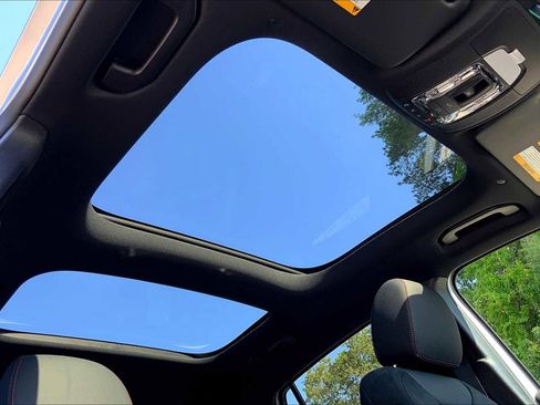 New 2026 Mercedes-Benz GLA 250 4MATIC image 11