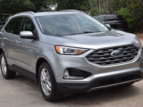 Used 2022 Ford Edge SEL w/ Convenience Package AWD/4WD image 2