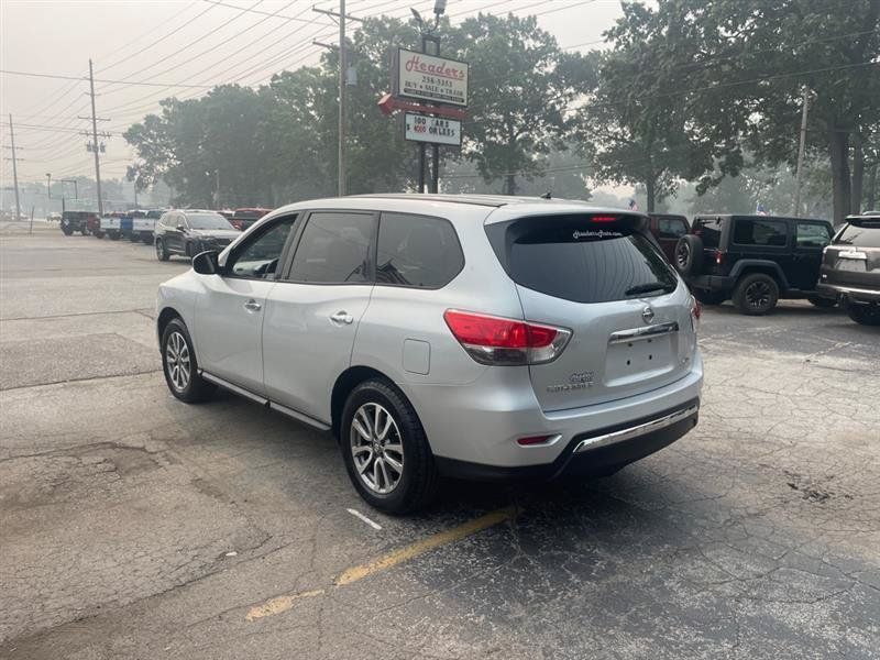 Used 2013 Nissan Pathfinder S AWD/4WD image 7
