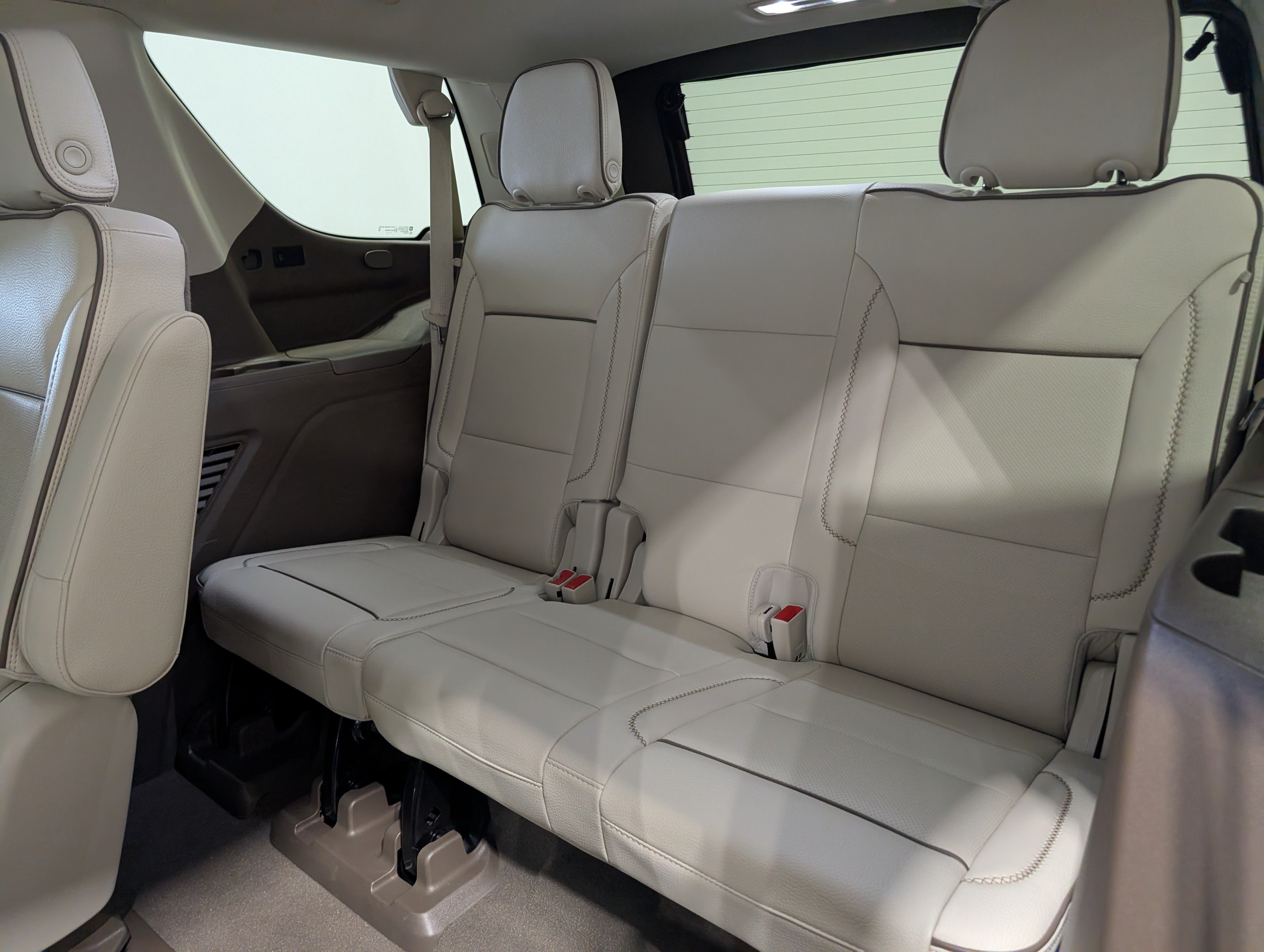 Used 2022 GMC Yukon Denali AWD/4WD image 18