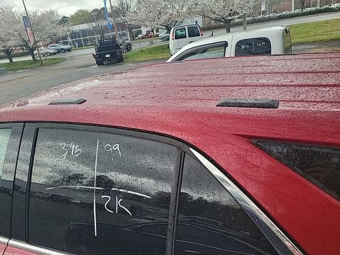 Used 2019 Chevrolet Equinox LT image 17