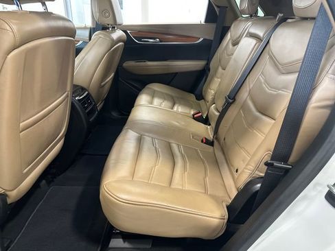 Used 2017 Cadillac XT5 Platinum w/ Driver Assist Package image 33