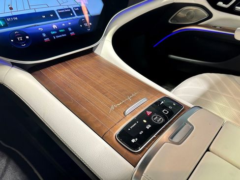 Certified 2023 Mercedes-Benz EQS 580 4MATIC Sedan image 12
