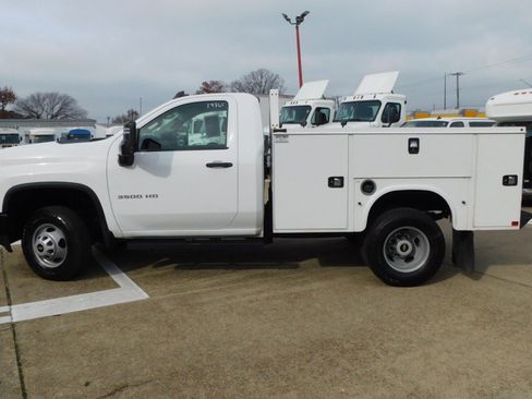 Used 2021 Chevrolet Silverado 3500 W/T w/ WT Fleet Convenience Package image 6