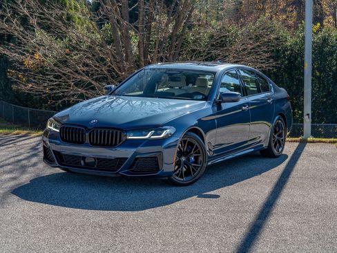 Used 2023 BMW 530i xDrive 530i xDrive w/ Executive Package image 1