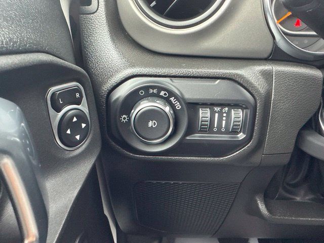Certified 2022 Jeep Wrangler Unlimited Sport AWD/4WD image 12