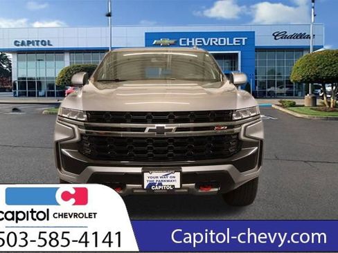 Used 2021 Chevrolet Suburban Z71 w/ Rear Media and Nav Package AWD/4WD image 7