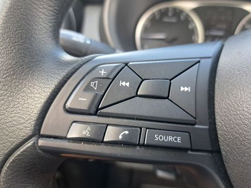 Used 2024 Nissan Kicks S image 15