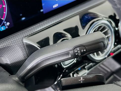 Used 2025 Mercedes-Benz CLA 250 image 24