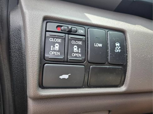 Used 2015 Honda Odyssey EX-L image 21