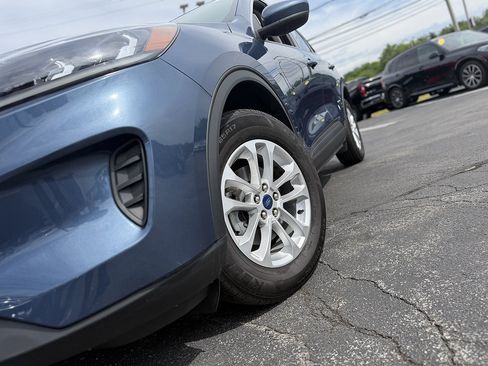 Used 2020 Ford Escape SE AWD/4WD image 2