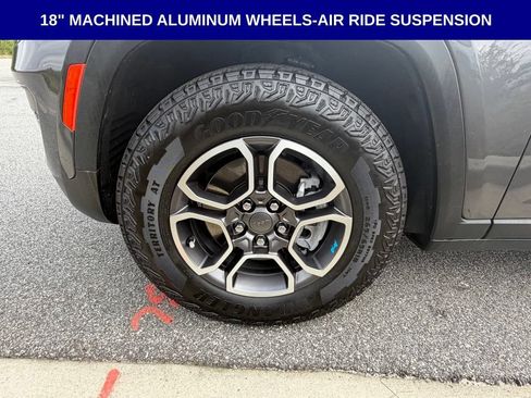 Used 2022 Jeep Grand Cherokee Trailhawk AWD/4WD image 6